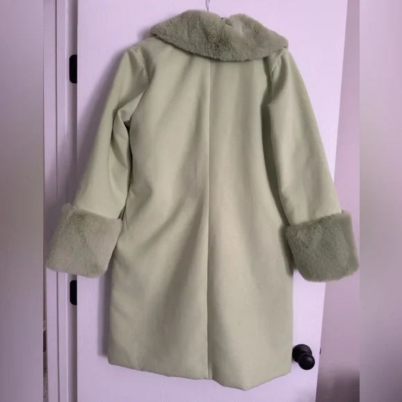 NWT Wild Fable Women's SZL mint green coat w/faux fur collar and sleeves. - Picture 5 of 8